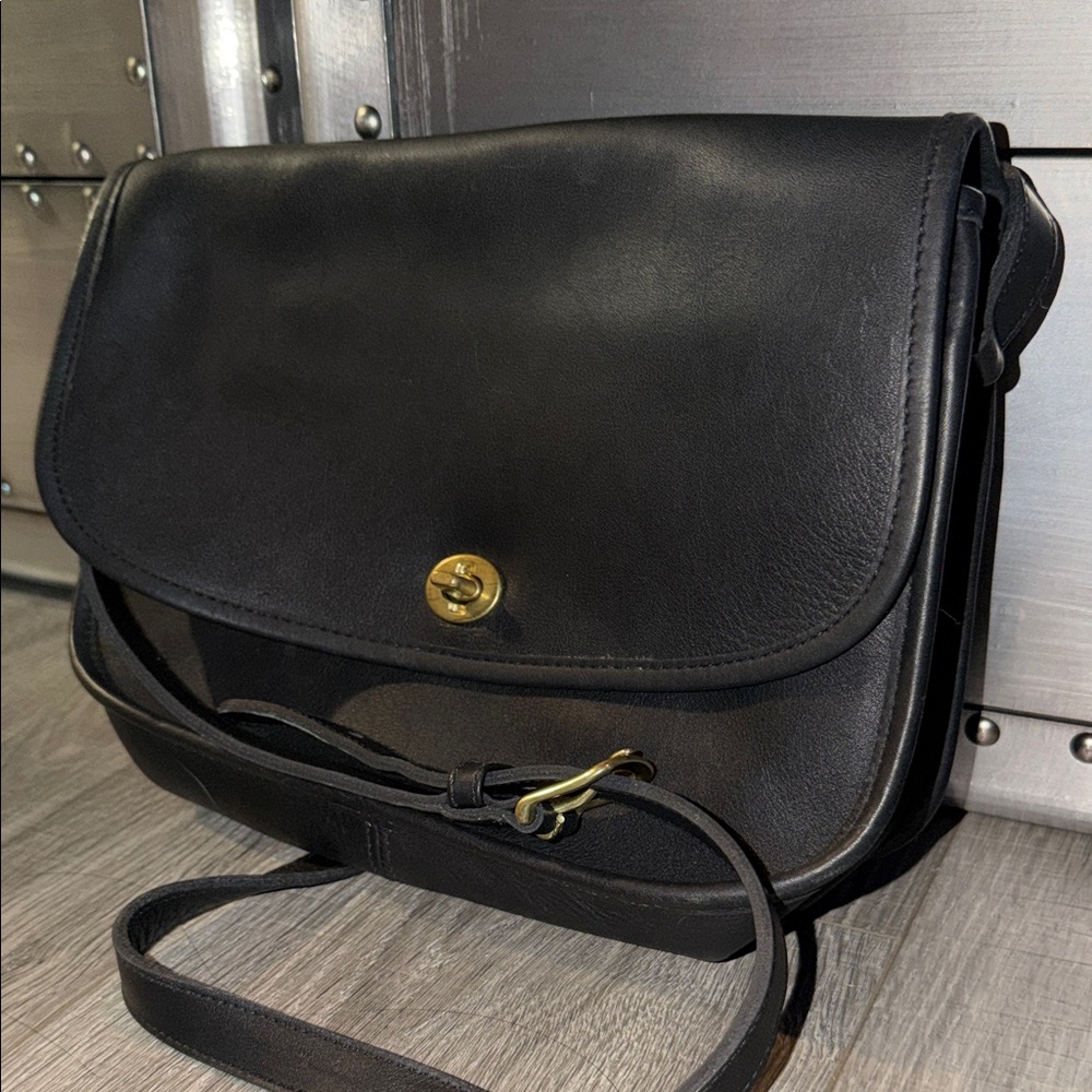 Vintage Coach Glove-Tanned Leather Flap Satchel / Shoulder Bag